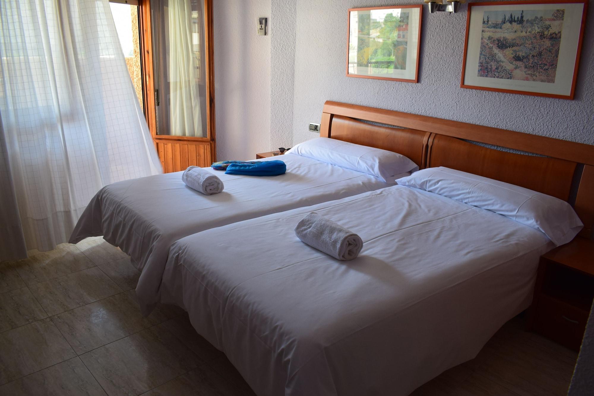 איינה Hotel Restaurante Felipe II (Adults Only) מראה חיצוני תמונה