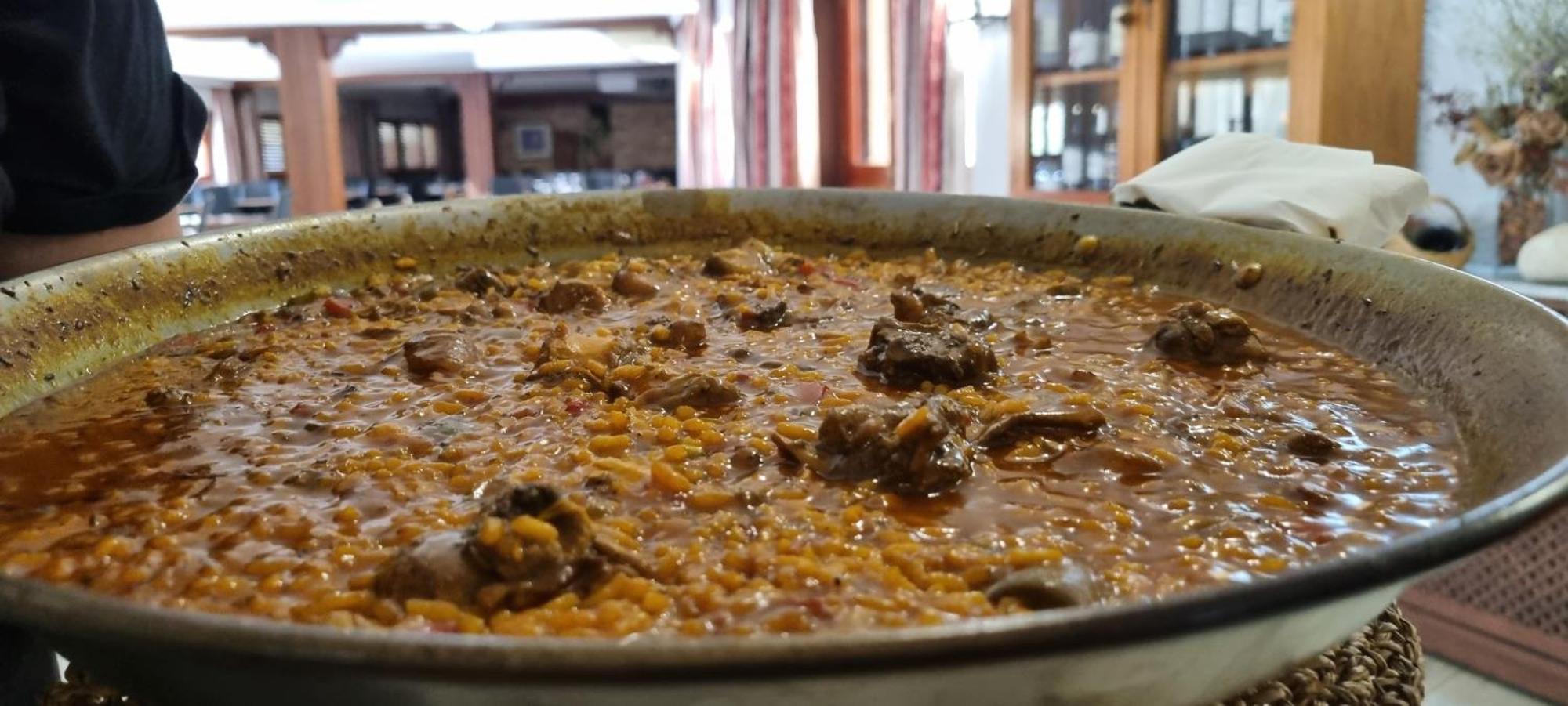 איינה Hotel Restaurante Felipe II (Adults Only) מראה חיצוני תמונה