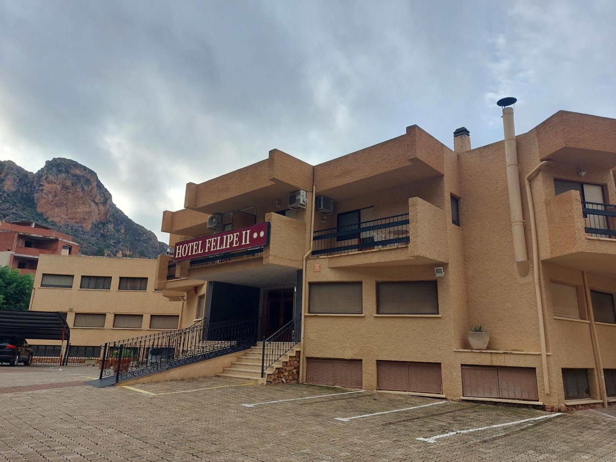 איינה Hotel Restaurante Felipe II (Adults Only) מראה חיצוני תמונה