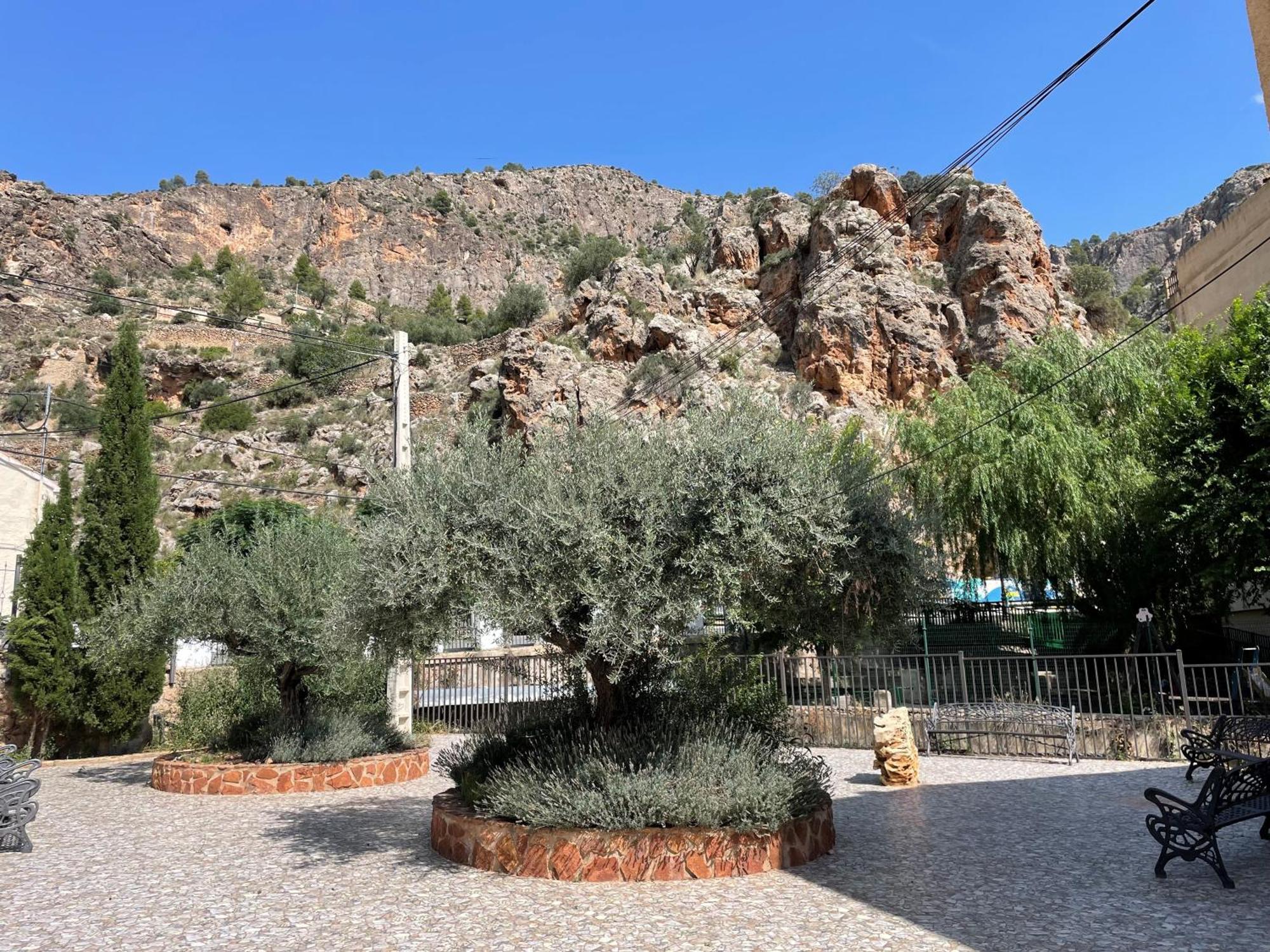 איינה Hotel Restaurante Felipe II (Adults Only) מראה חיצוני תמונה