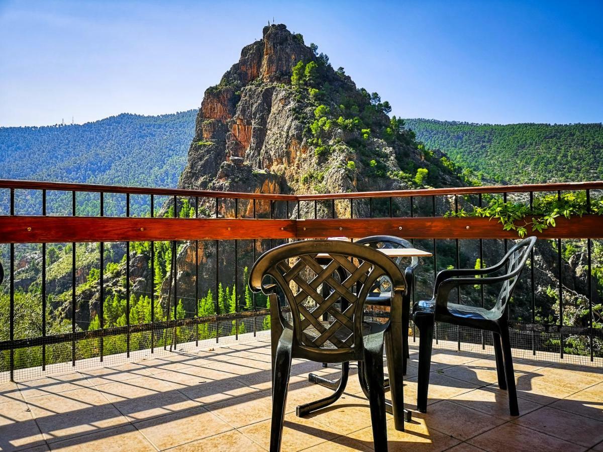 איינה Hotel Restaurante Felipe II (Adults Only) מראה חיצוני תמונה